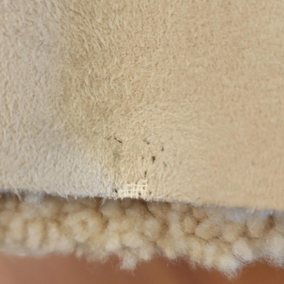 Faux Suede and Sherpa Vest with Hood - Picture 12 of 12